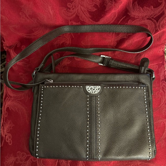 Stylish Olive Green Studded Crossbody Bag Brighton. - Picture 1 of 7